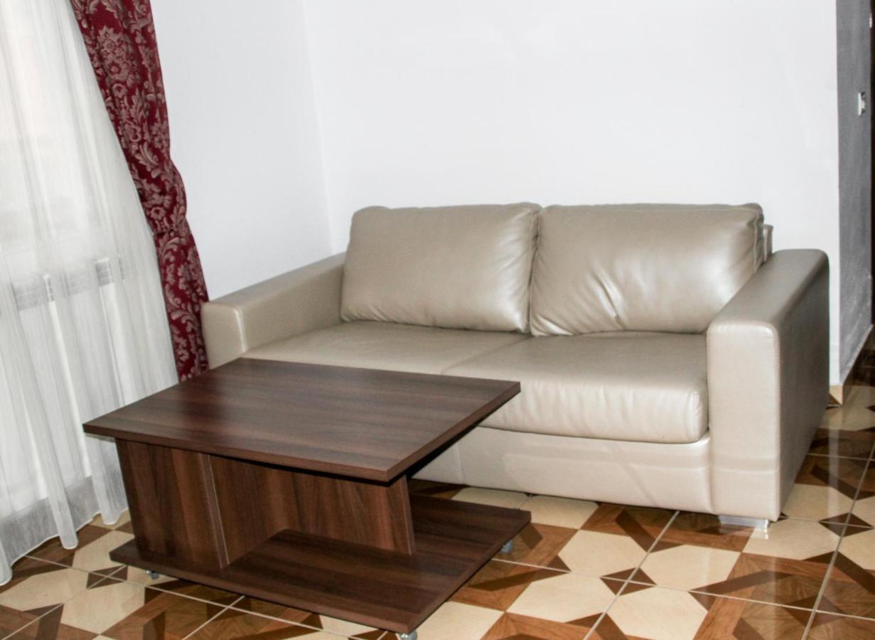 Hotel Corina Borsa  Kültér fotó