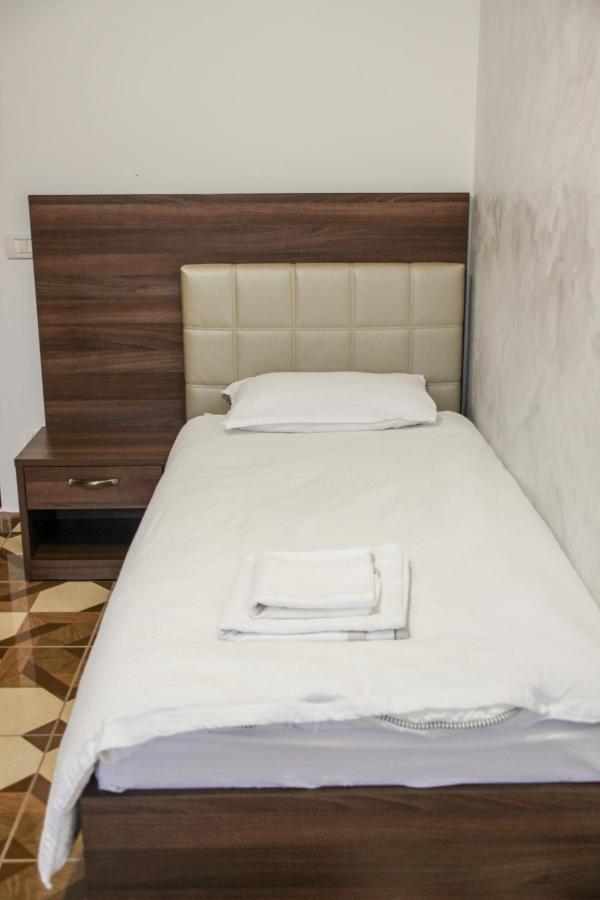 Hotel Corina Borsa  Kültér fotó