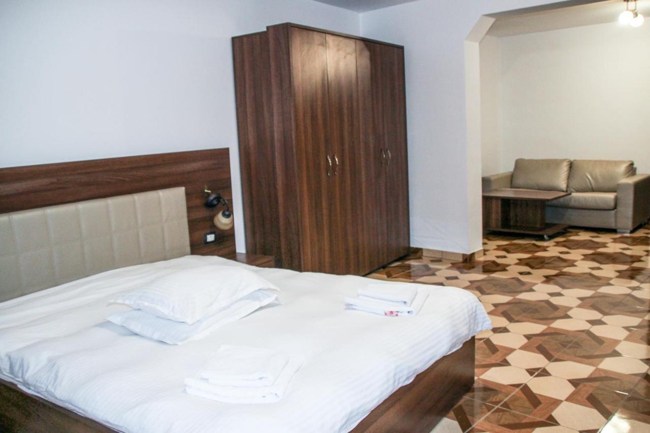 Hotel Corina Borsa  Kültér fotó